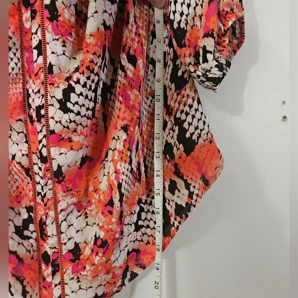 Worthington Cold Shoulder Snake Skin Print Blouse! - Picture 6 of 6